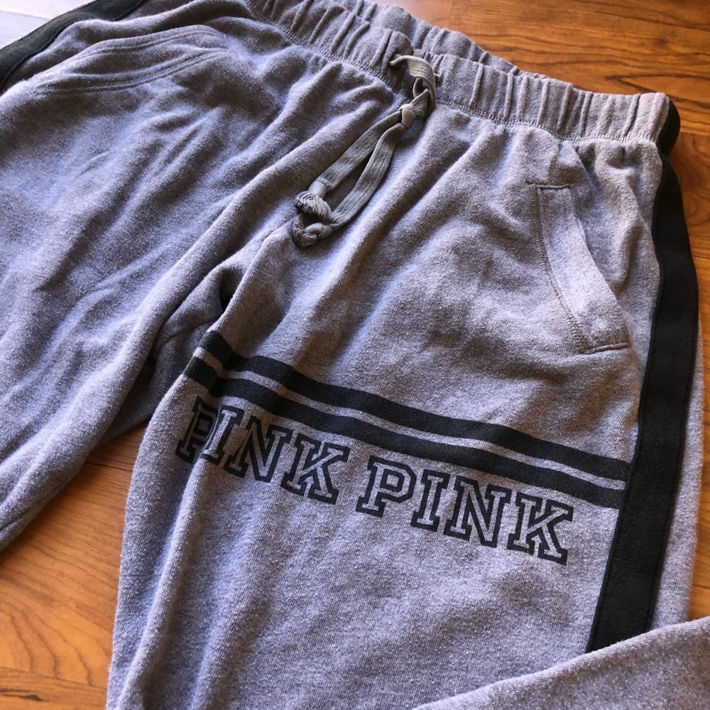 SOLD Victoria’s Secret PINK Sweatpants - Picture 1 of 4